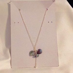 Mother pearl necklace with fresh water pearls